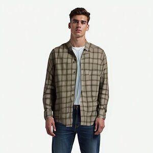 💕 Columbia Plaid Button-Down Shirt M